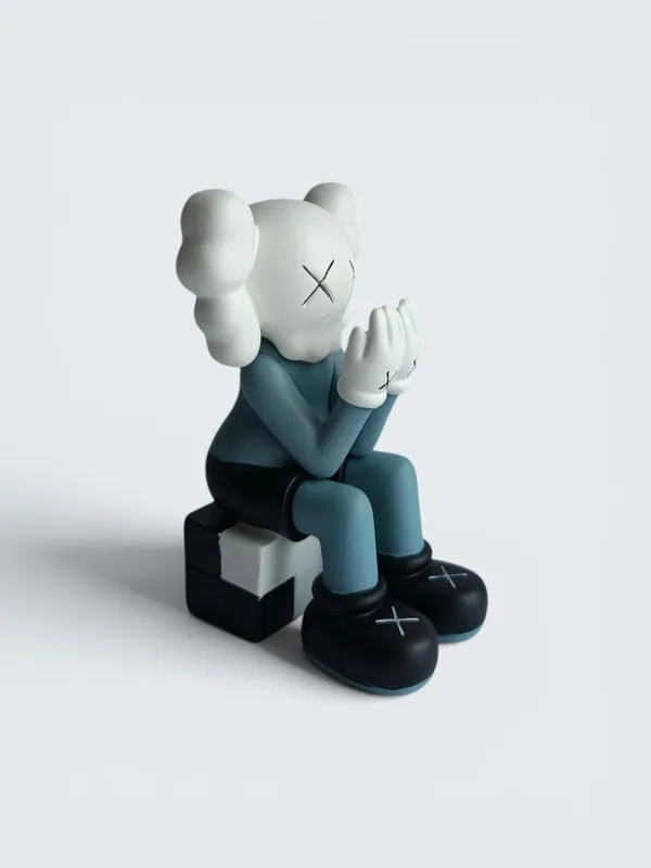 KAWS-Inspired_Companion_Figure_-_Passing_Through