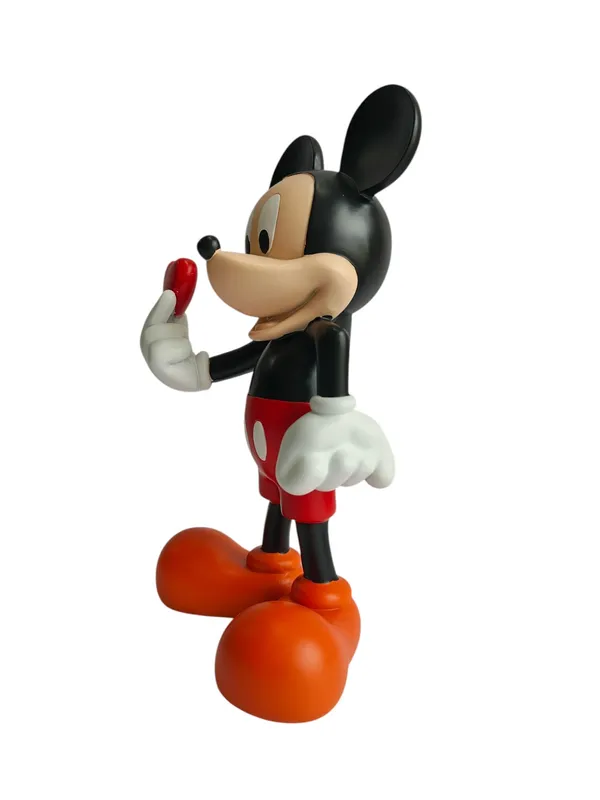 Mickey_Mouse_Heart_Love_Showpiece_-_Cute_Cartoon_Figurine_for_Home_Decor_&_Gifting