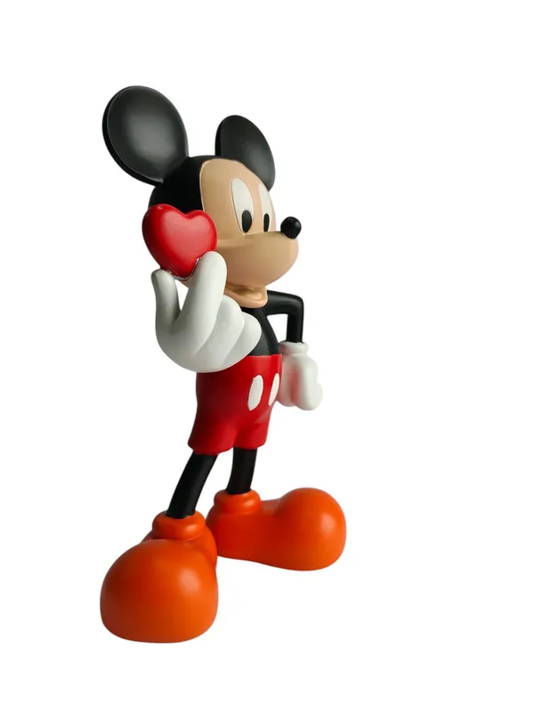 Mickey_Mouse_Heart_Love_Showpiece_-_Cute_Cartoon_Figurine_for_Home_Decor_&_Gifting