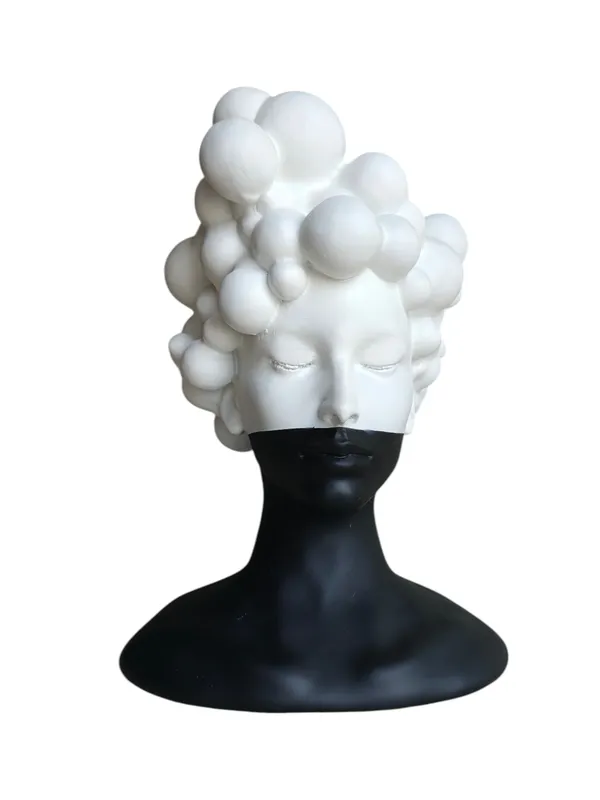 Dreaming_Cloud_Woman_Bust_Medium-Bubble_Hair_Lady