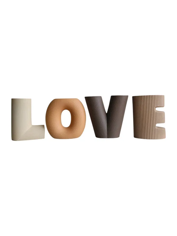 Neutral_Ribbed_LOVE_-_Sculptural_Ceramic_Letter_Vases