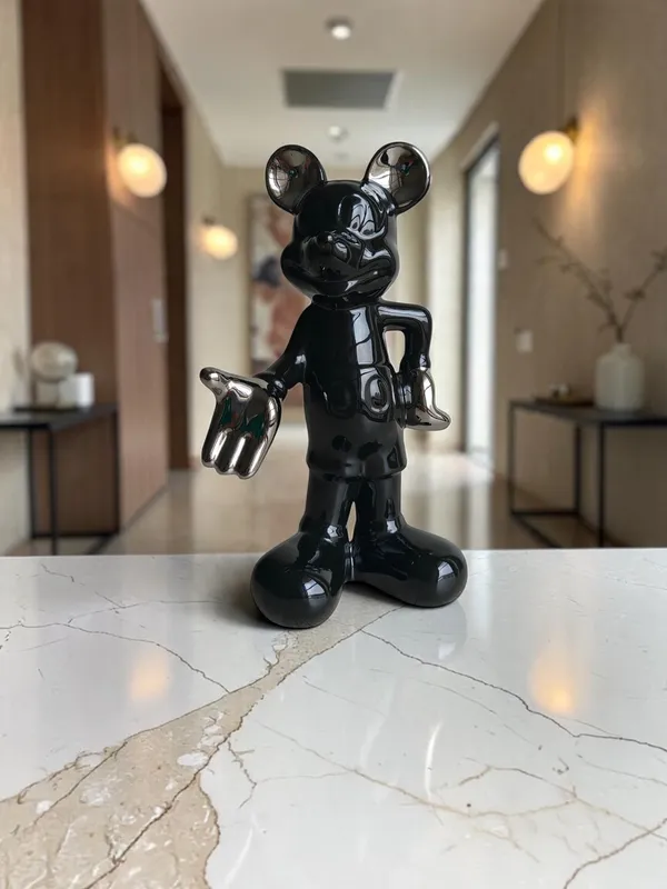 Noir_Chrome_-_The_Glossy_Mouse_Showpiece