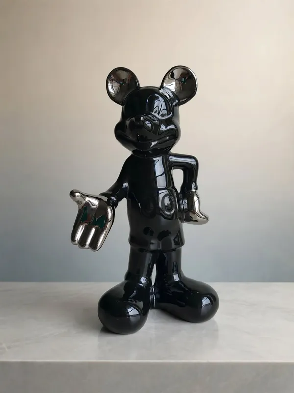 Noir_Chrome_-_The_Glossy_Mouse_Showpiece