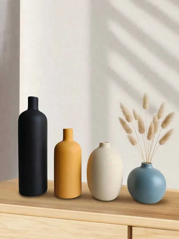 Nordic_Pop_-_Set_of_4_Matte_Ceramic_Vases