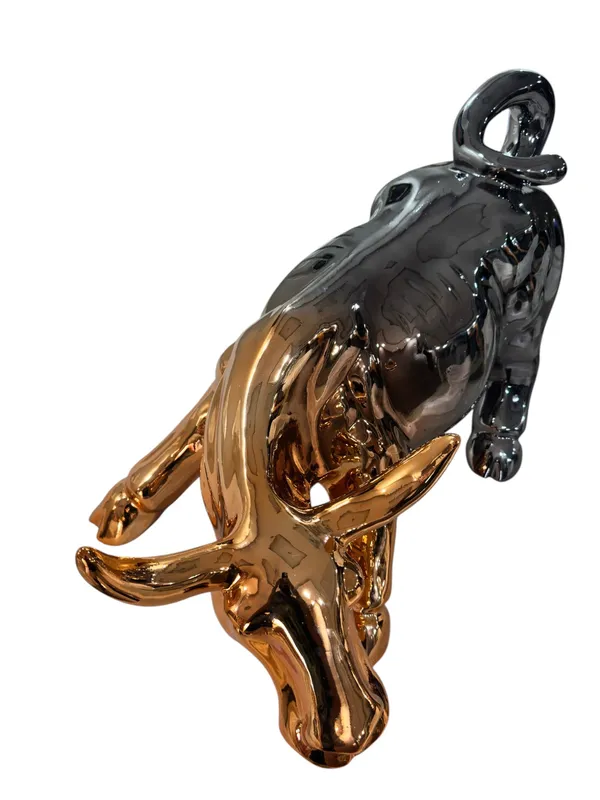 Titan_Charge_Metallic_Bull_Sculpture_Rose_Gold_&_Gunmetal_Edition