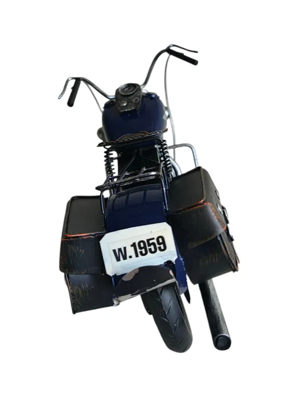 Vintage_Metal_Bike_Showpiece