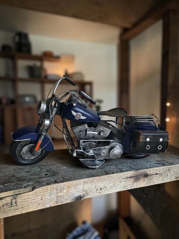 Vintage_Metal_Bike_Showpiece
