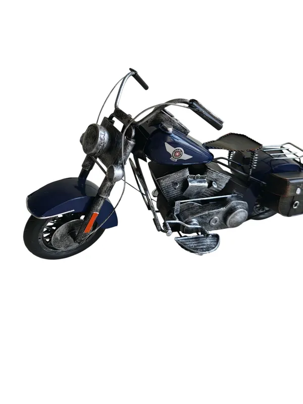 Vintage_Metal_Bike_Showpiece