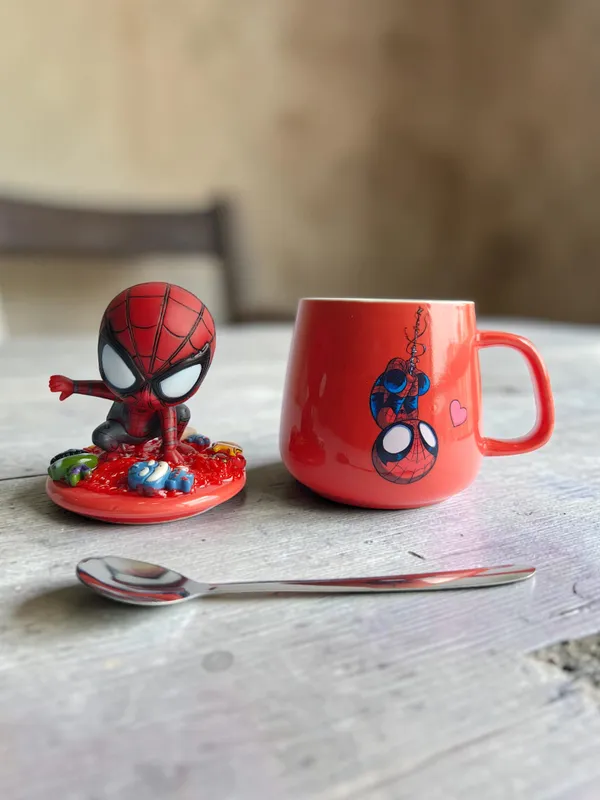 Grey_Spidey_3D-_Mug_&_Lid_Set