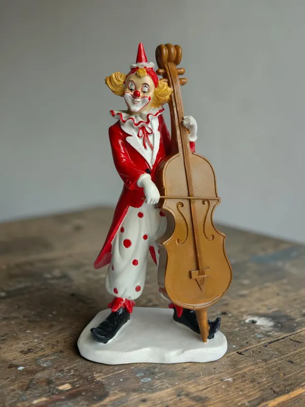 Cello_Musician_Clown_Figurine