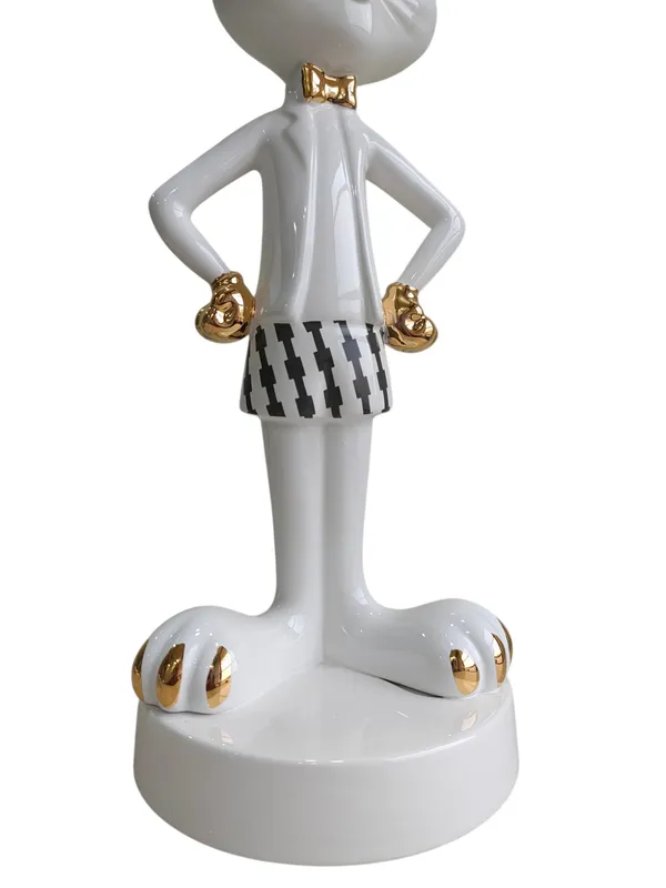 Pure_White_Boss_Bunny_-_Luxury_Ceramic_Sculpture_Large