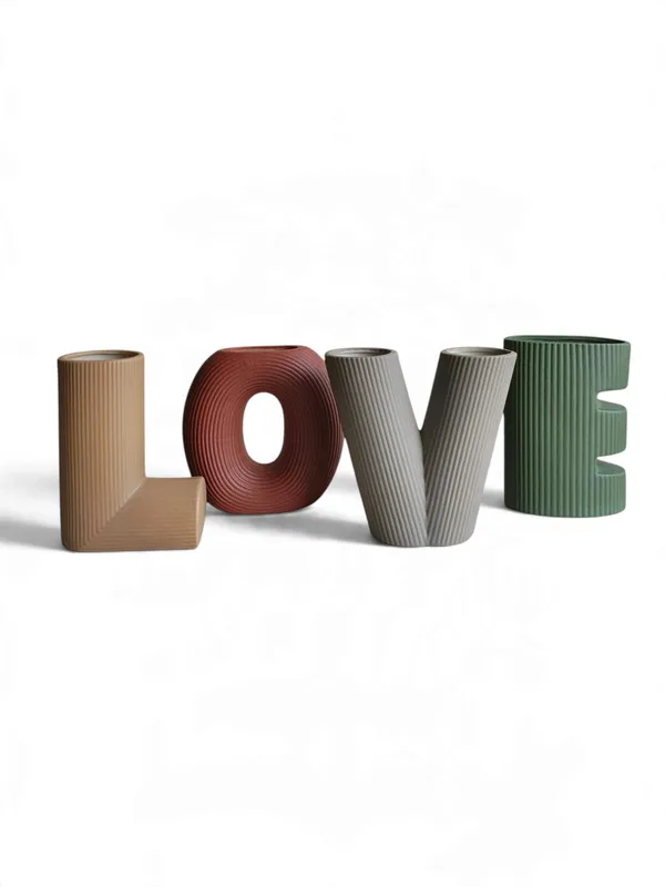 Ribbed_LOVE_-_Modern_Ceramic_Letter_Vases