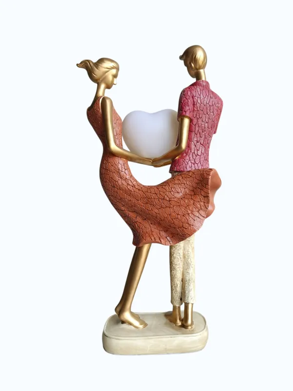 Romantic_Couple_Holding_Heart_Lamp_Showpiece_-_Love_LED_Decor_Light