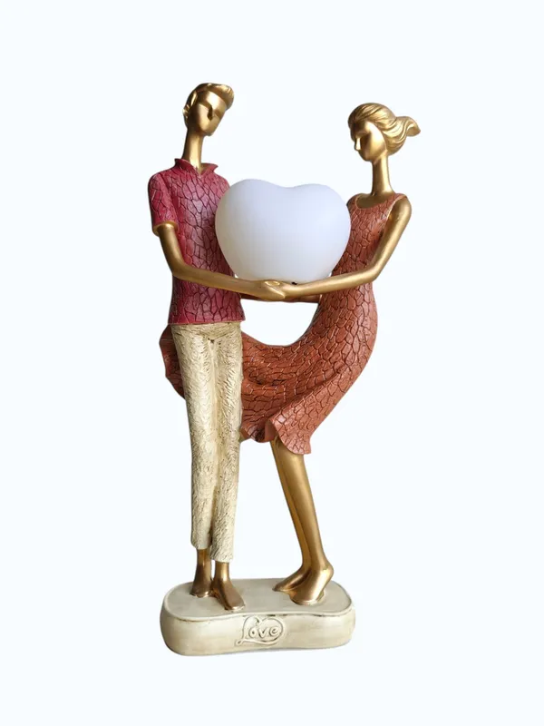 Romantic_Couple_Holding_Heart_Lamp_Showpiece_-_Love_LED_Decor_Light