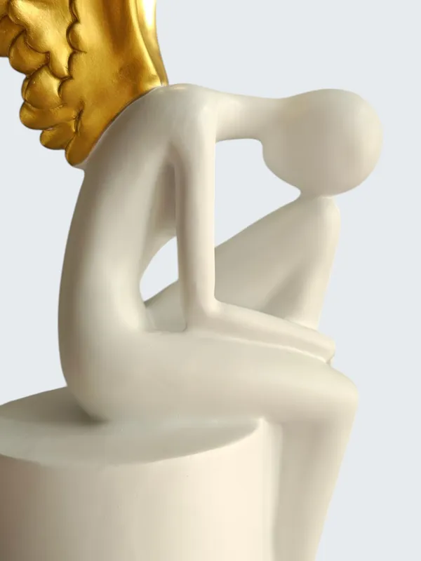 White_&_Golden_Lady_with_Wings