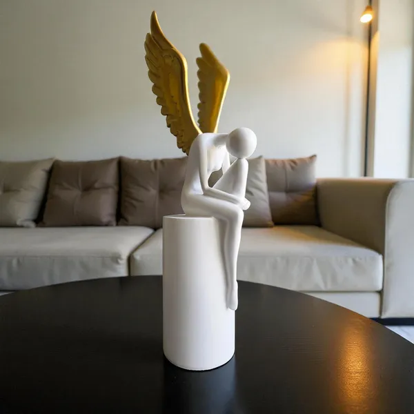 White_&_Golden_Lady_with_Wings