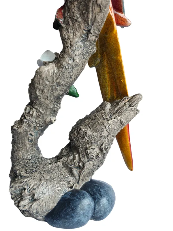 Scarlet_Majesty_-_Lifelike_Red_Macaw_Parrot_on_Branch_Figurine