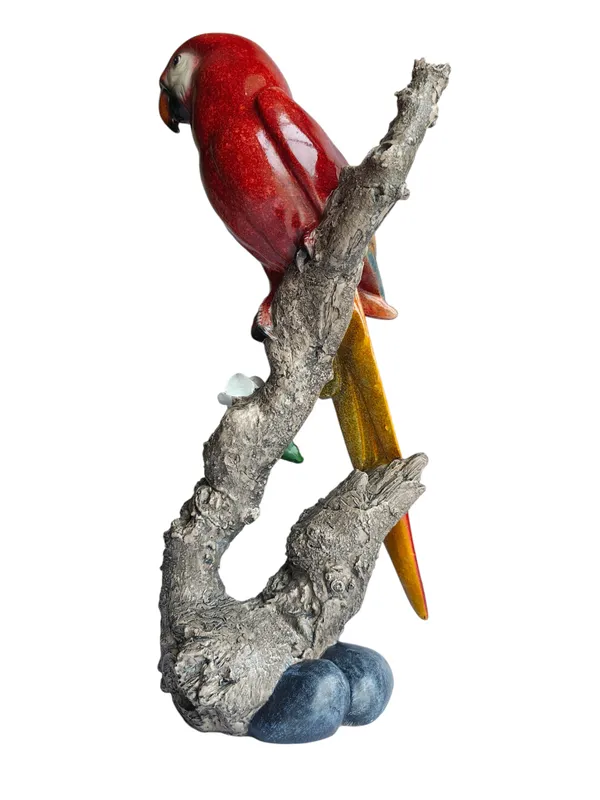 Scarlet_Majesty_-_Lifelike_Red_Macaw_Parrot_on_Branch_Figurine