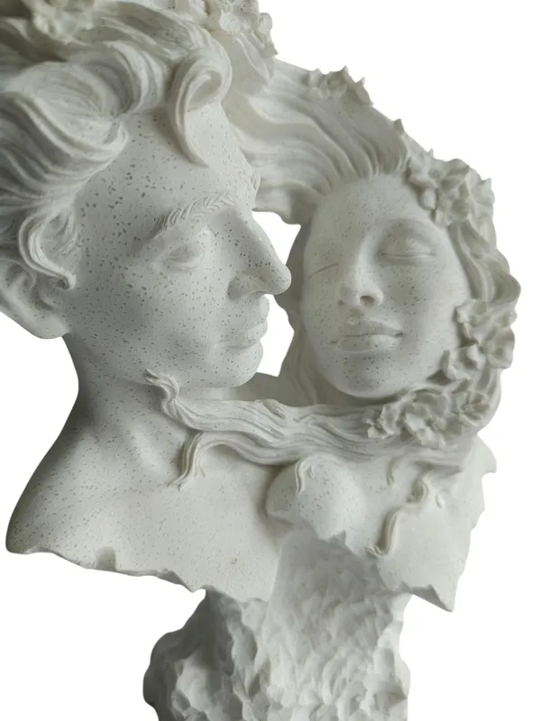 Soulmates_Love_Couple_Bust_Statue_-_Romantic_Couple_Face_with_Floral_Hair