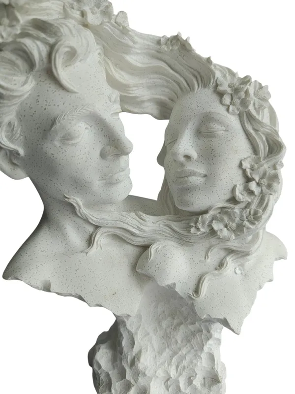 Soulmates_Love_Couple_Bust_Statue_-_Romantic_Couple_Face_with_Floral_Hair