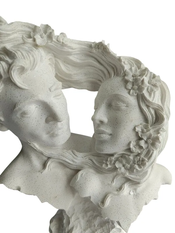 Soulmates_Love_Couple_Bust_Statue_-_Romantic_Couple_Face_with_Floral_Hair