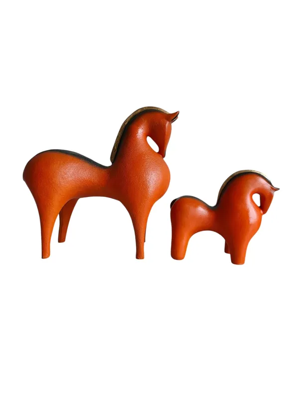 Nordic_Harmony_Horse_Duo_ï¿½_Modern_Decorative_Sculpture_Set