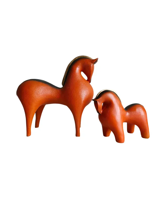 Nordic_Harmony_Horse_Duo_ï¿½_Modern_Decorative_Sculpture_Set