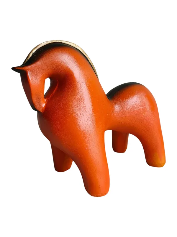Nordic_Harmony_Horse_Duo_ï¿½_Modern_Decorative_Sculpture_Set
