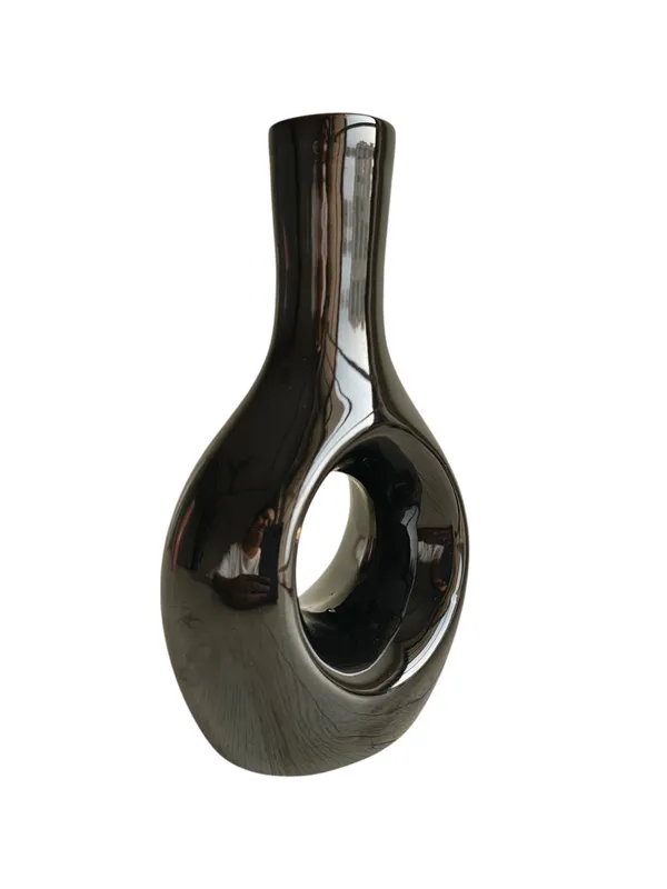 The_Black_Donut_Vase_-_"Midnight_Loop"