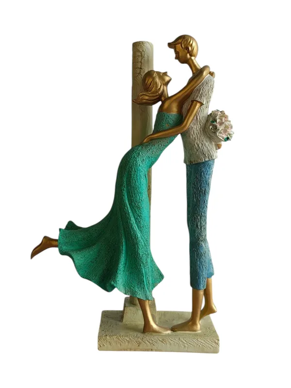 The_Green_Couple_Figurine_-_"Eternal_Embrace