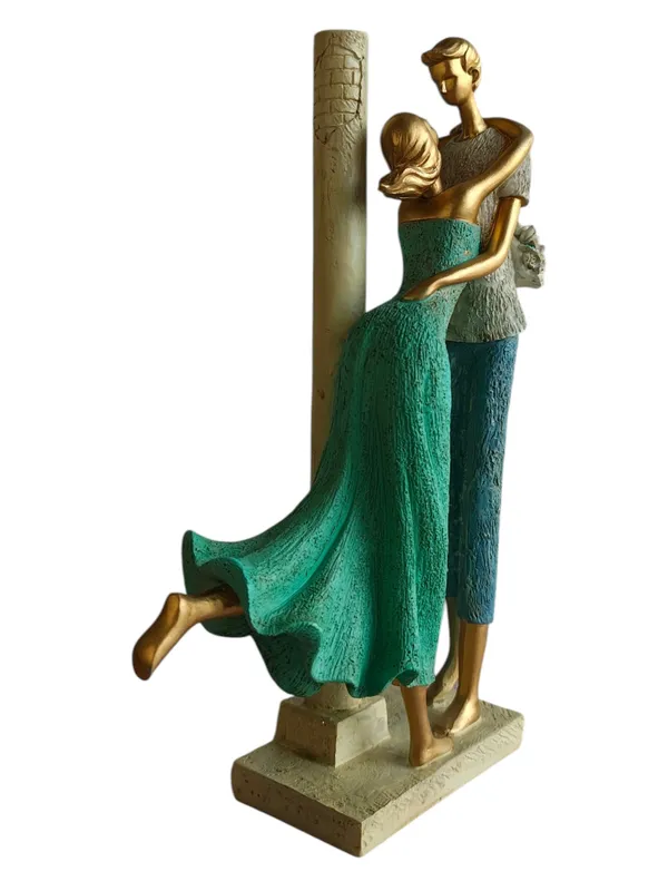The_Green_Couple_Figurine_-_"Eternal_Embrace