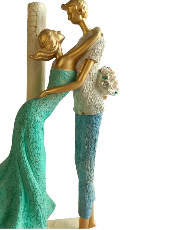 The_Green_Couple_Figurine_-_"Eternal_Embrace