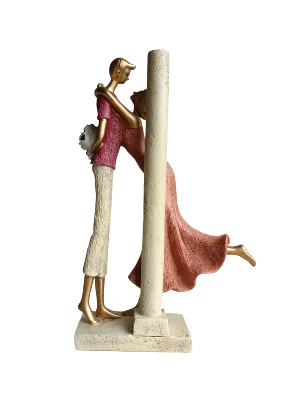 The_Maroon_Couple_Figurine_-_"Eternal_Embrace