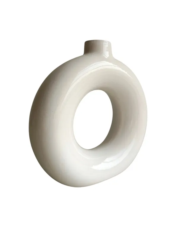 The_White_Donut_Vase_-_"Cloud_Ring"