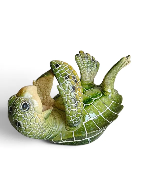 Tipsy_Turtle_-_Happy_Green_Sea_Turtle_Bottle_Holder