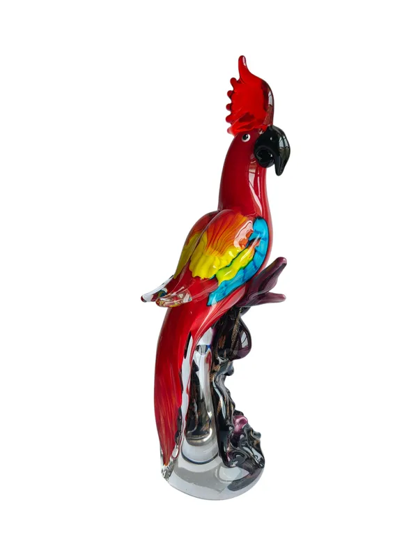 Vibrant_Red_Parrot_Glass_Decorative_Figurine