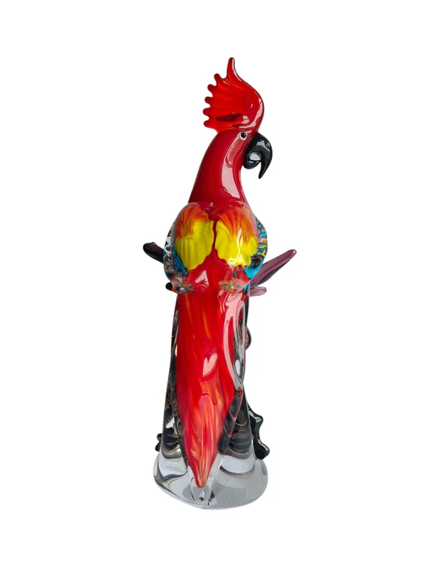 Vibrant_Red_Parrot_Glass_Decorative_Figurine