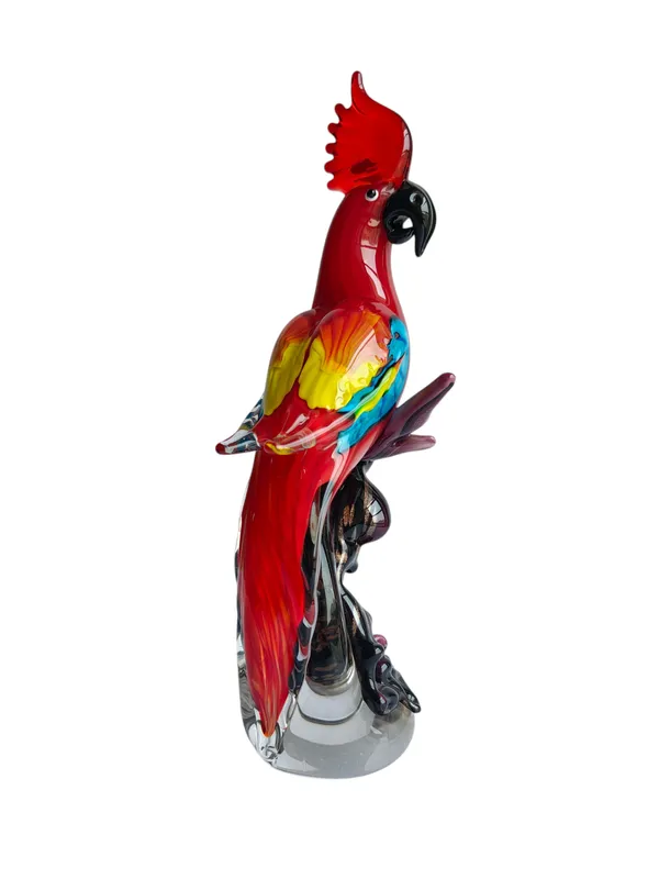 Vibrant_Red_Parrot_Glass_Decorative_Figurine