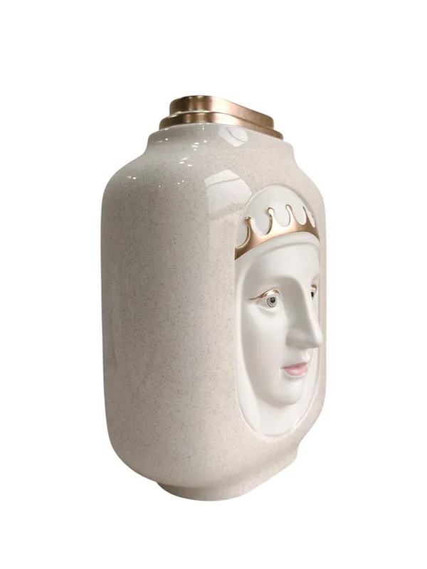 Royal_Face_Ceramic_Vase_with_Crown_Design
