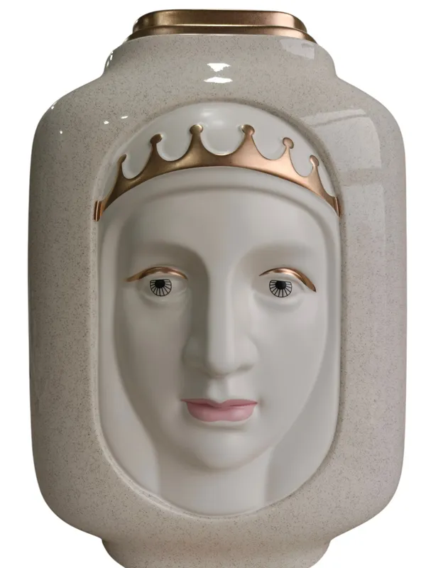 Royal_Face_Ceramic_Vase_with_Crown_Design