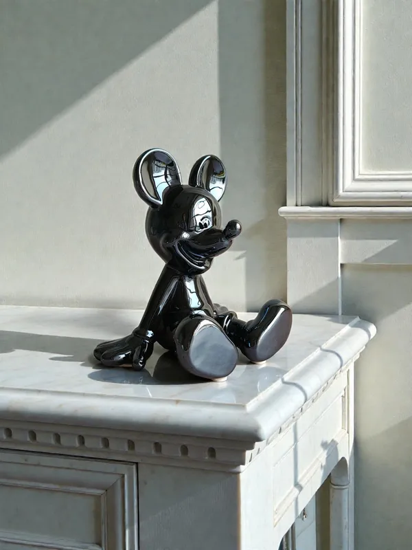 Black_Sitting_Mickey