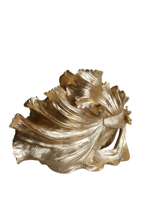 Golden_Betta_Fish_Sculpture_-_Luxe_Metallic_Statement_Decor_-_Sun_Mun_Edition