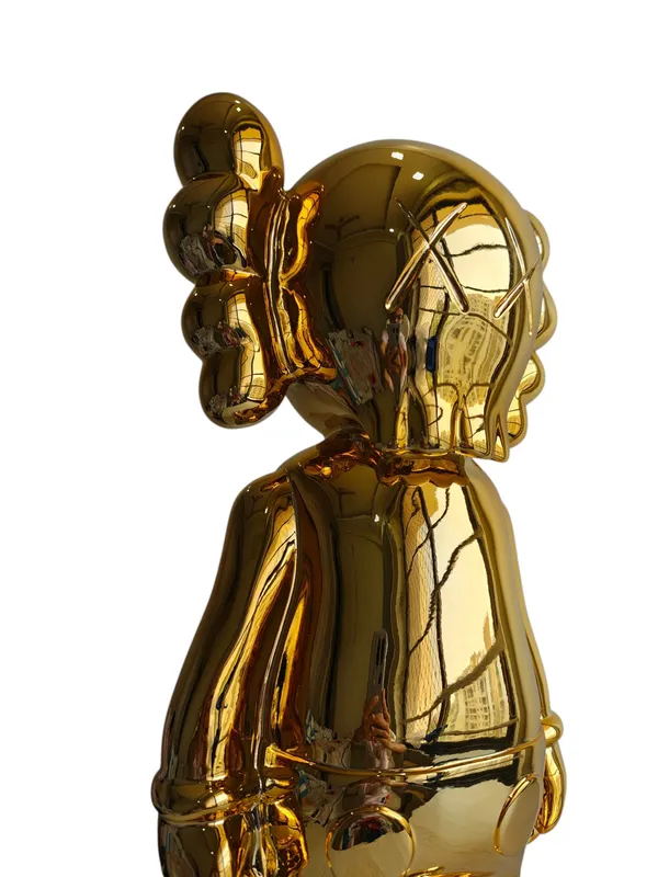 Luxury_Kaws_Art_Figurine_(Mirror_Finish)