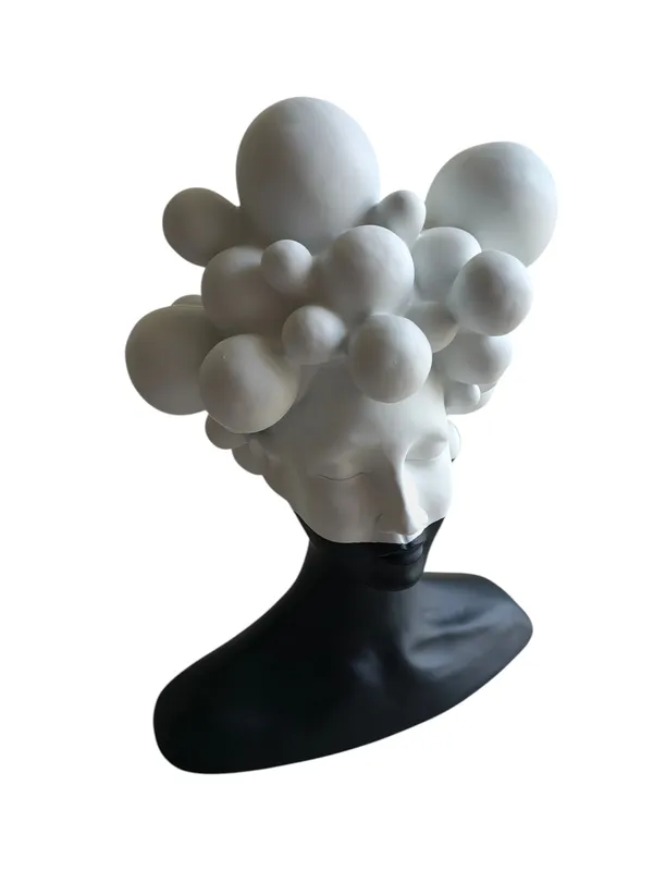Dreaming_Cloud_Woman_Bust_Large-Bubble_Hair_Lady