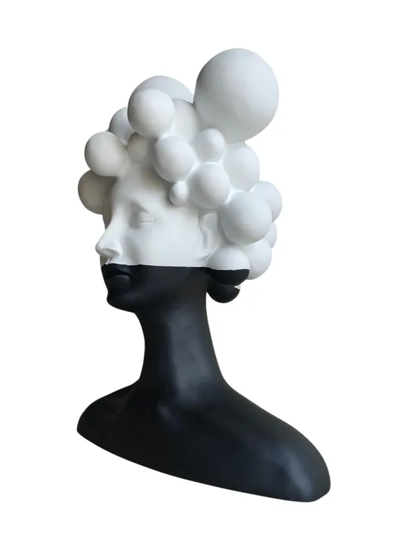 Dreaming_Cloud_Woman_Bust_Large-Bubble_Hair_Lady