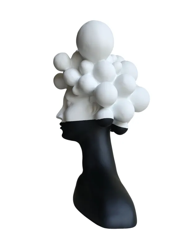 Dreaming_Cloud_Woman_Bust_Large-Bubble_Hair_Lady