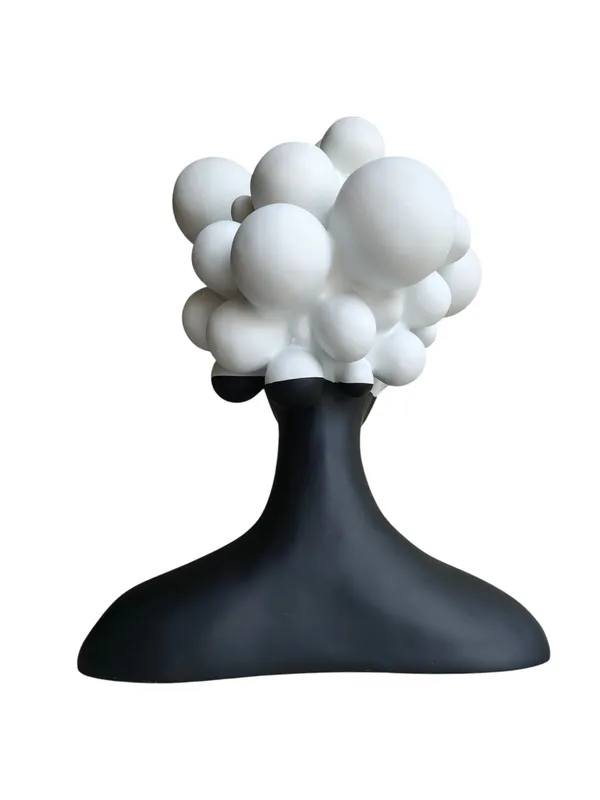 Dreaming_Cloud_Woman_Bust_Large-Bubble_Hair_Lady