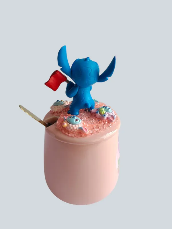 Stitch_3D-_Mug_&_Lid_Set_-_Cheer_Flag_Strawberry_Edition