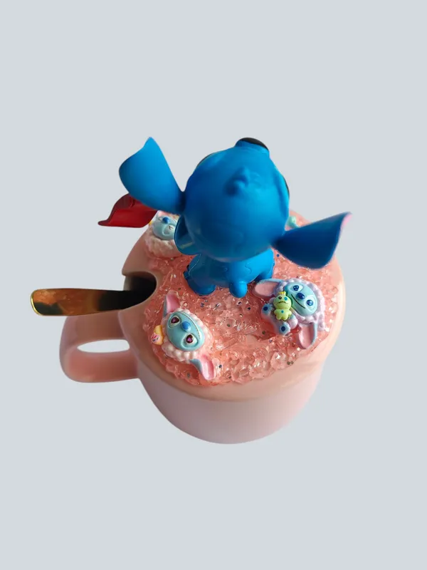 Stitch_3D-_Mug_&_Lid_Set_-_Cheer_Flag_Strawberry_Edition