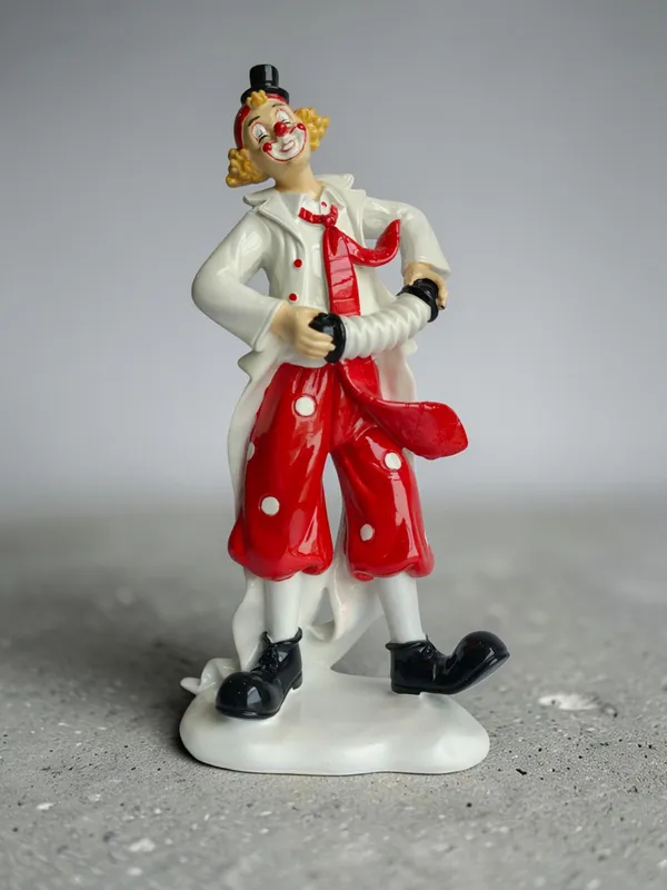 Accordion_Musician_Clown_Figurine